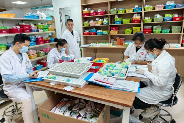 5-药品管理 · 科学用药安全无忧.jpg